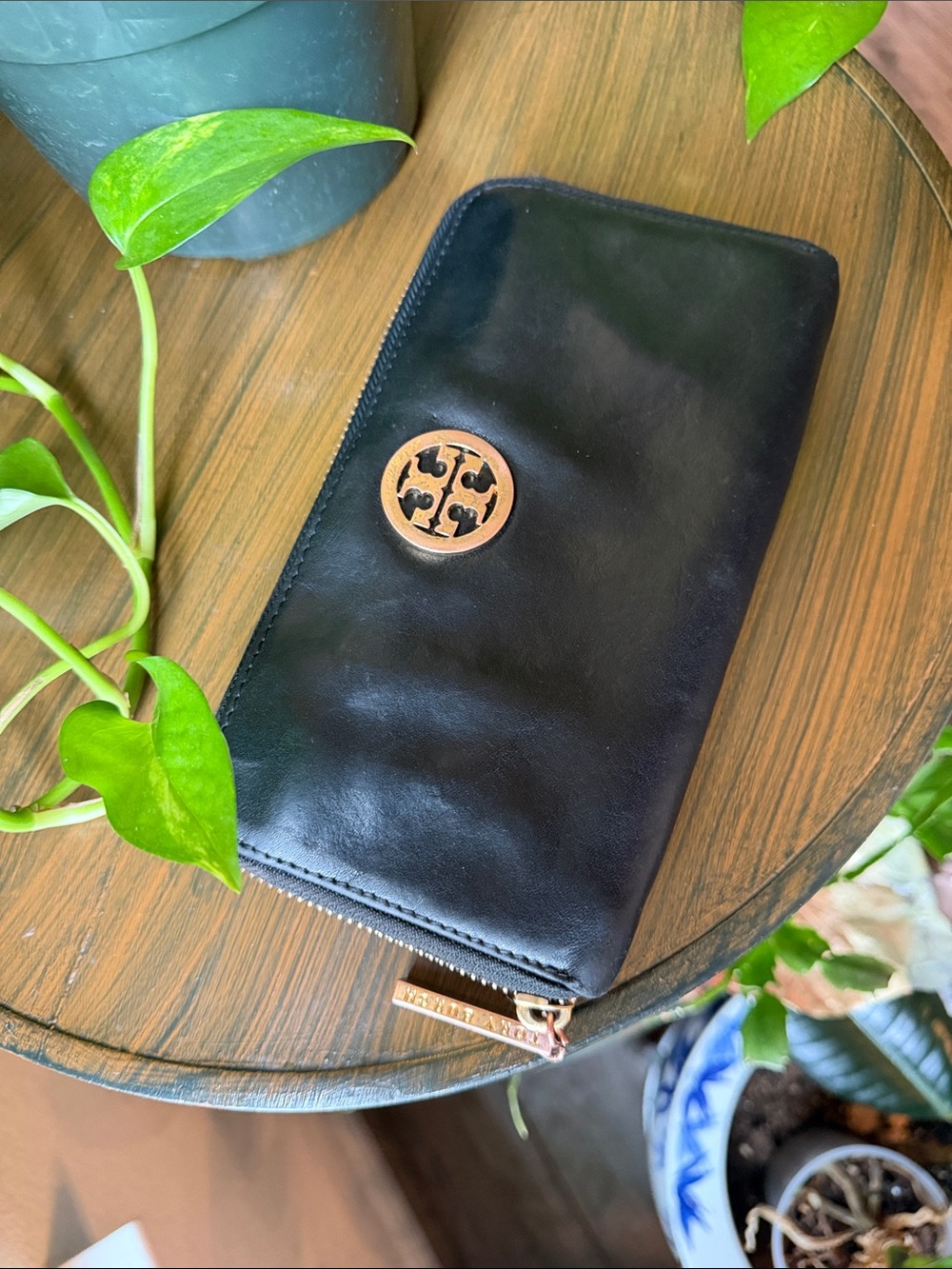 Tory Burch Black Leather Zip Wallet with Gold Double-T Emblem